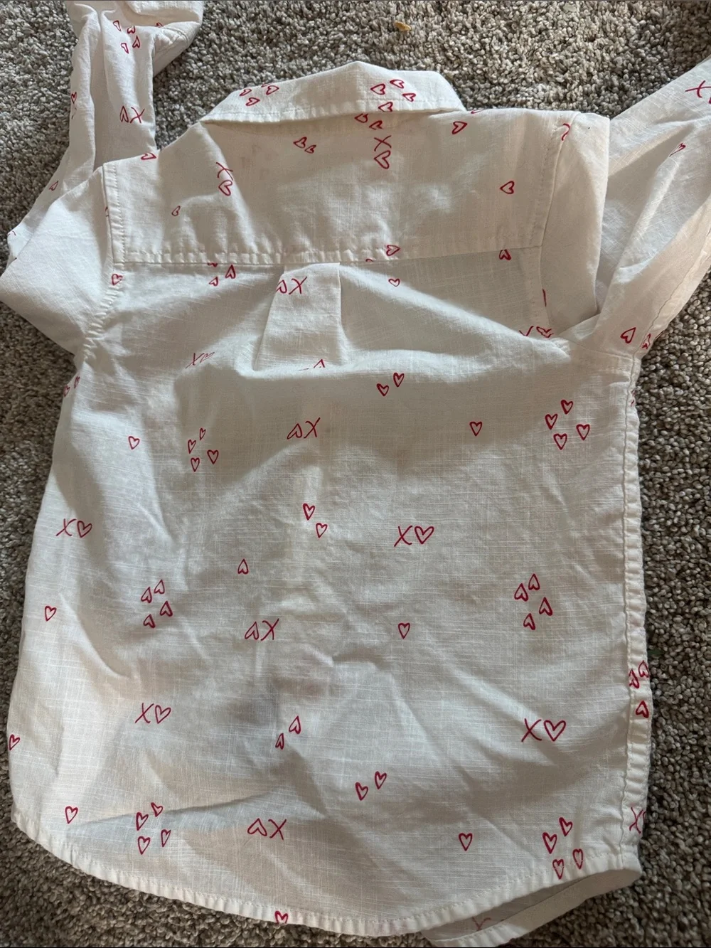 Cat & Jack White Button-Down Shirt with Red Heart & XOXO Print